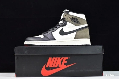 AIR JORDAN 555088-105 OG HIGH MOCHA' 1 RETRO 'DARK 1015